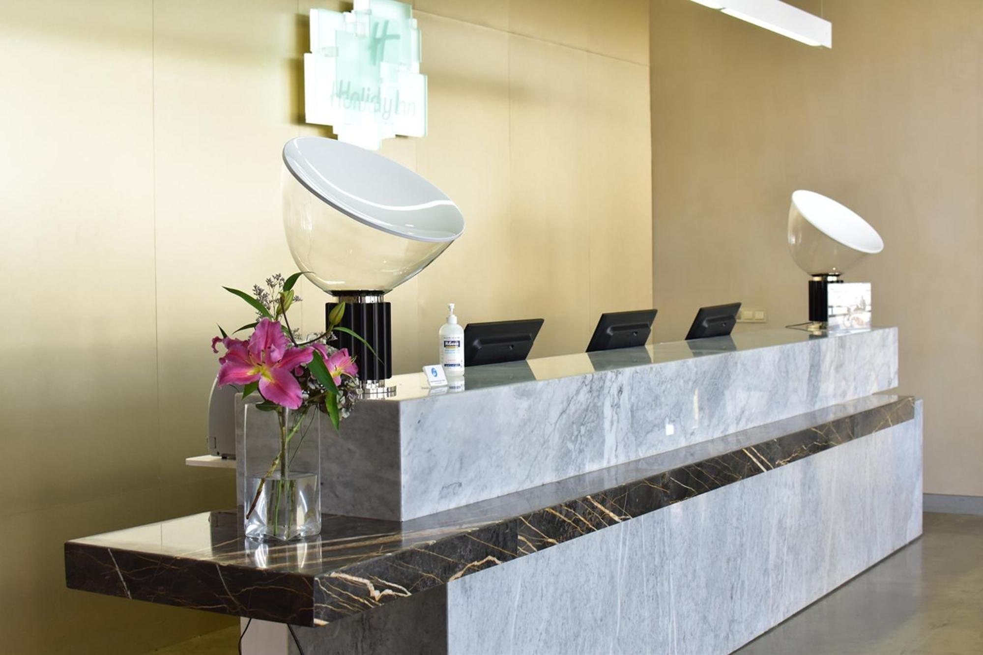 Holiday Inn Algiers - Cheraga Tower By Ihg Екстериор снимка